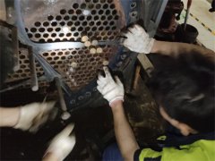 中央空調(diào)冷水機組管道破裂，永安昌盛專業(yè)維修上門服務